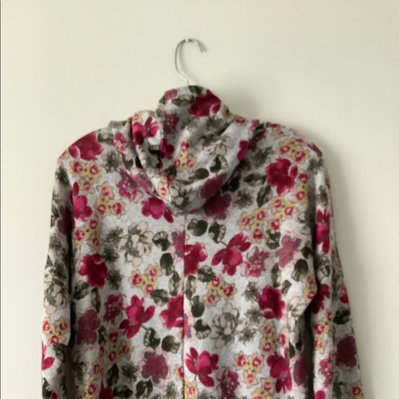 q:21 Floral Hoodie - Picture 2 of 2